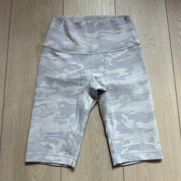 Lululemon Wunder Under high rise ribbed camo print biker shorts 4 - Picture 1 of 4